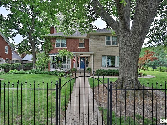 3rd image of 3027 N Bigelow St