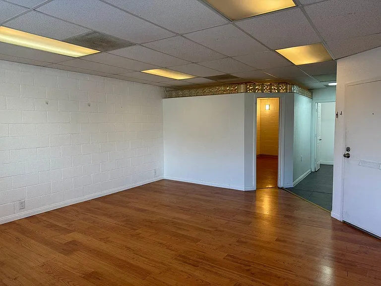4230 Voltaire St #3 — Photo 6
