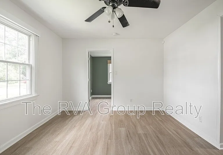 712 Hill Top Dr — Photo 7