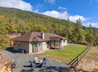 578 Oakridge Dr, Grants Pass, OR