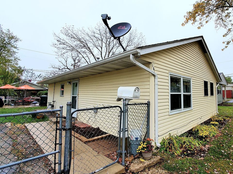 1st image of 16 Aspen Ln