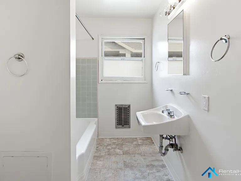 449 N Euclid Ave #G — Photo 9