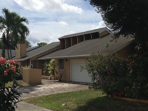 4th image of 7372 NW 49th Ct
