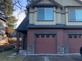 363 SW Garfield