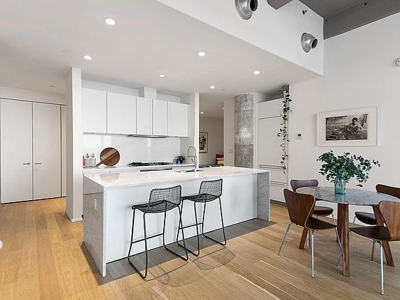 2nd image of 160 Imlay St #3D3