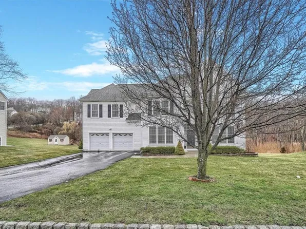 3 Oldwyck Crescent, Highland Mills, NY 10930