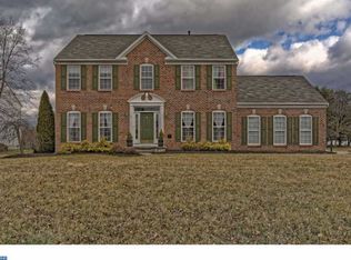 9 Nicholas Dr, Sicklerville, NJ 08081