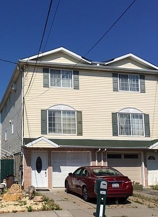 2nd image of 165 Arthur Ave