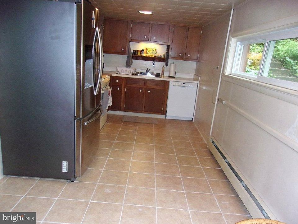 2050 Deininger Rd, York, PA 17406 Zillow