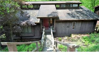 867 Whispering Way, South Charleston, WV