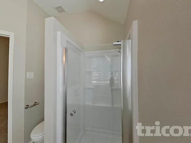 805 Clover Hill Ln — Photo 19