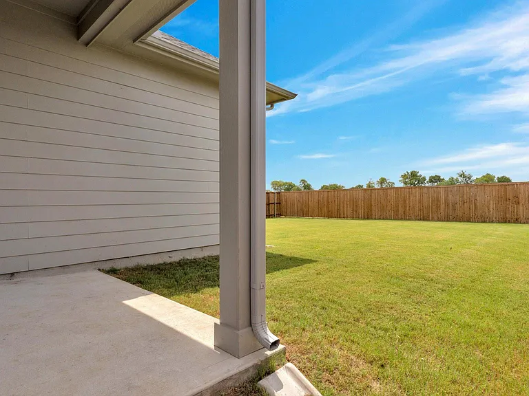603 Parrino Pkwy — Photo 5