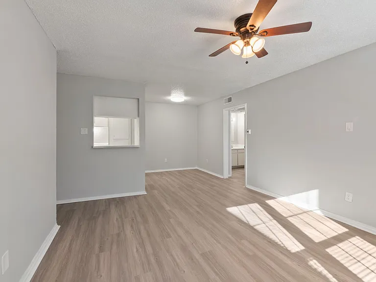 Magnolia Flats — Photo 3