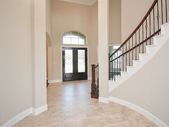 3rd image of 26914 Shoal Glen Ln