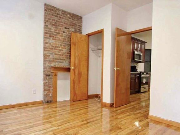 4th image of 95 Pitt St #I