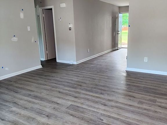 2nd image of 6469 Rockford Dr