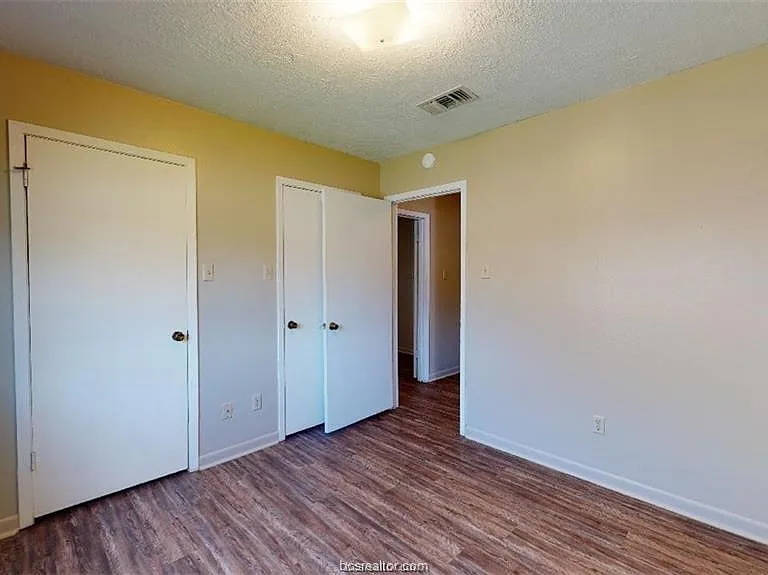 1411 Gramma Ct — Photo 7
