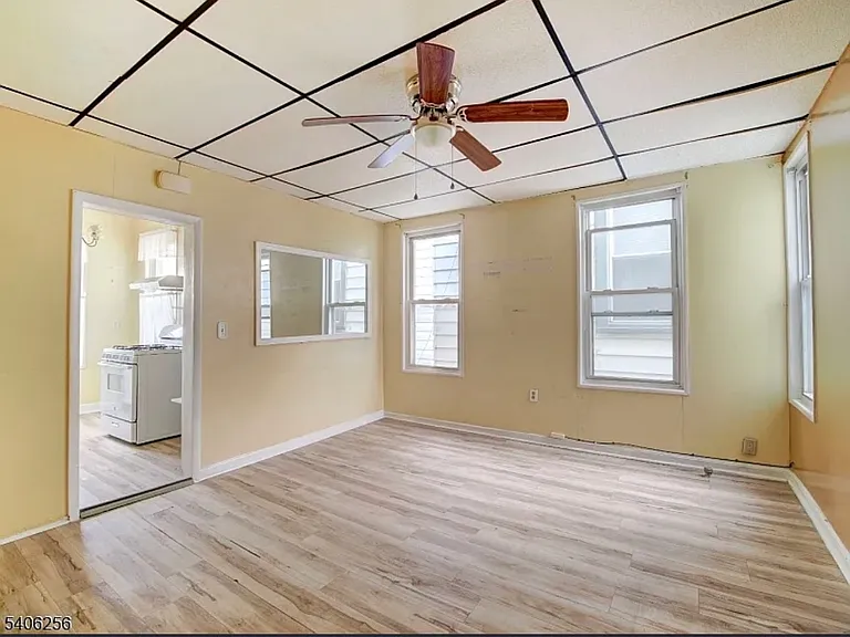 21-23 High St #2 — Photo 3