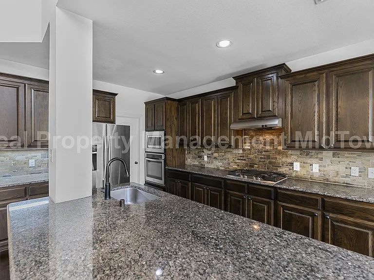 4106 Horseshoe Ln — Photo 10