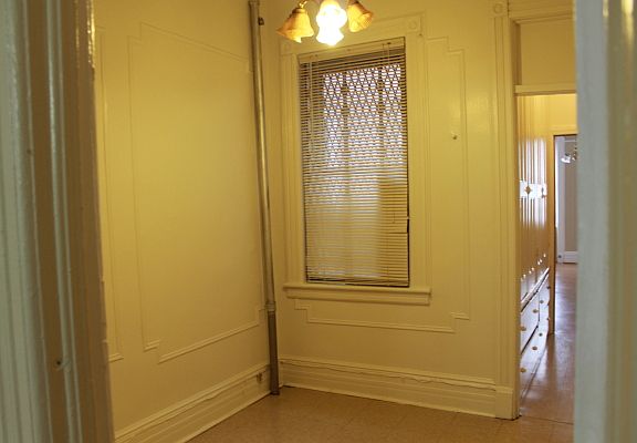 5th image of 662 Macdonough St APT 3R