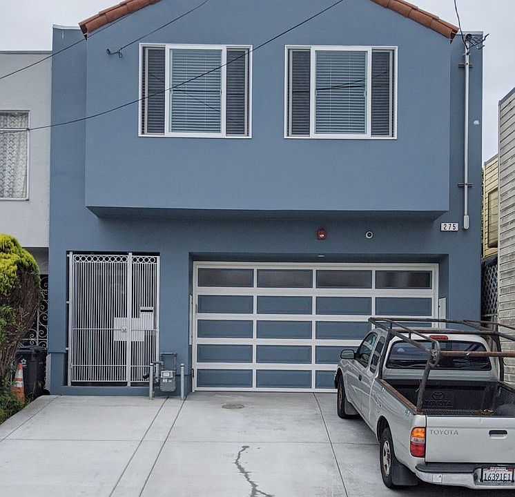 1st image of 275 Willits St