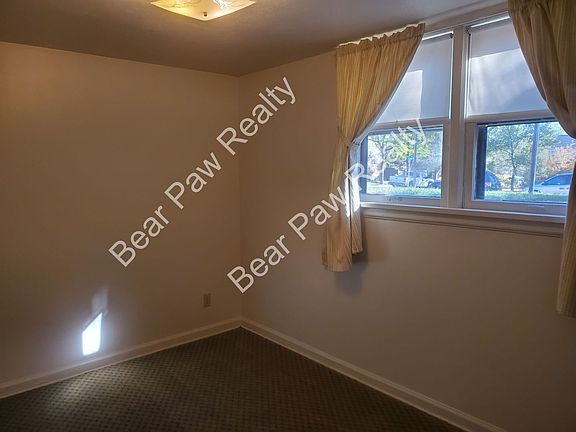 5th image of 708 W 1st Ave #2