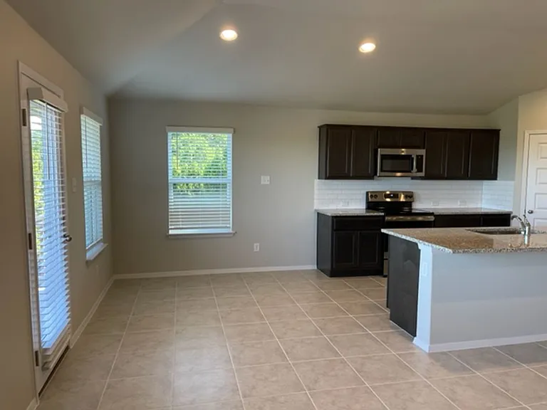 8116 Bronco Ln — Photo 12