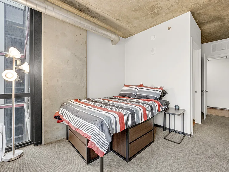 Vista Student Living- Rent by the Room — Photo 13