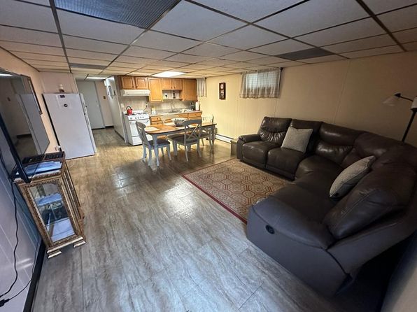 16 Searing Ave #1