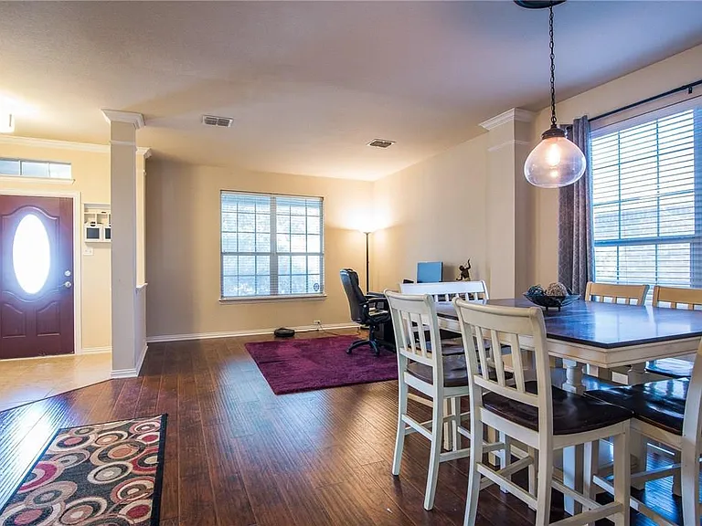 1412 Kittyhawk Dr — Photo 1