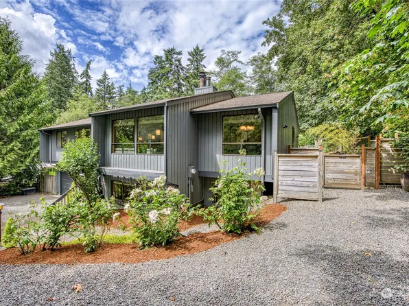 9330 NE Lovgreen Road, Bainbridge Island, WA 98110