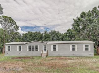 2252 Saunders Rd, Zephyrhills, FL 33540