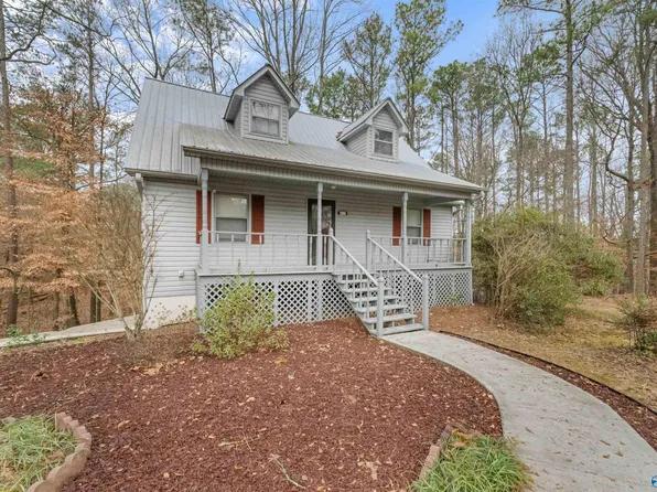 5615 Cherrywood Dr, Guntersville, AL 35976
