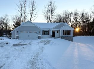 7884 Cannonsburg Rd, Rockford, MI 49341