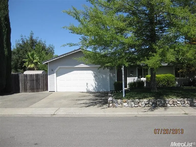 4817 Racetrack Cir photo 1