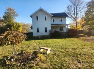 7541 E Chicago Rd, Jonesville, MI 49250