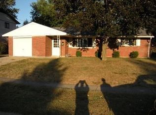 90 Catalpa Dr, Springboro, OH 45066