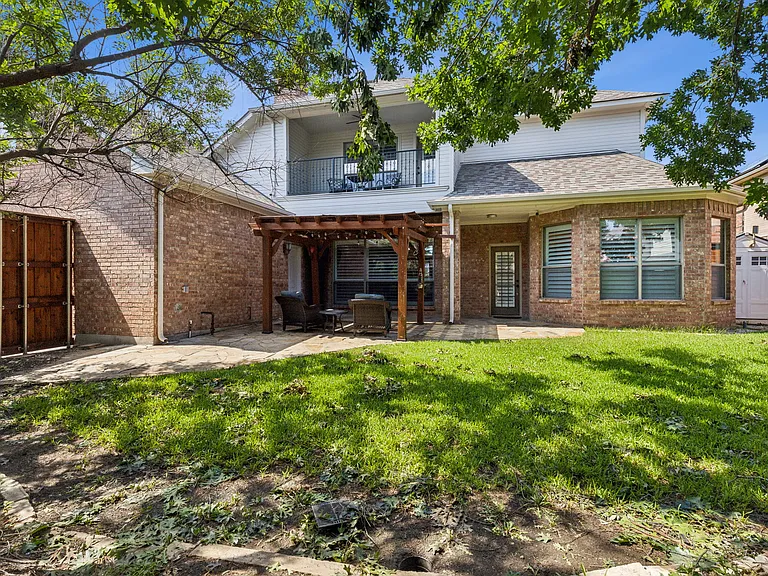 2304 Miller Ct — Photo 29