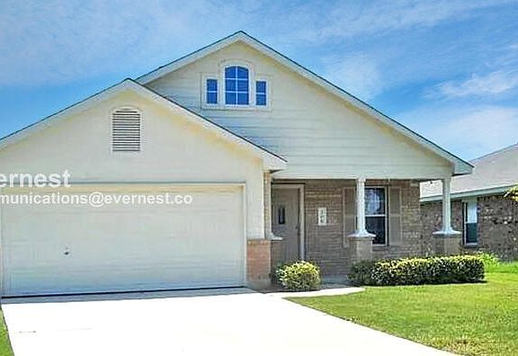 2nd image of 306 Mossy Rock Dr