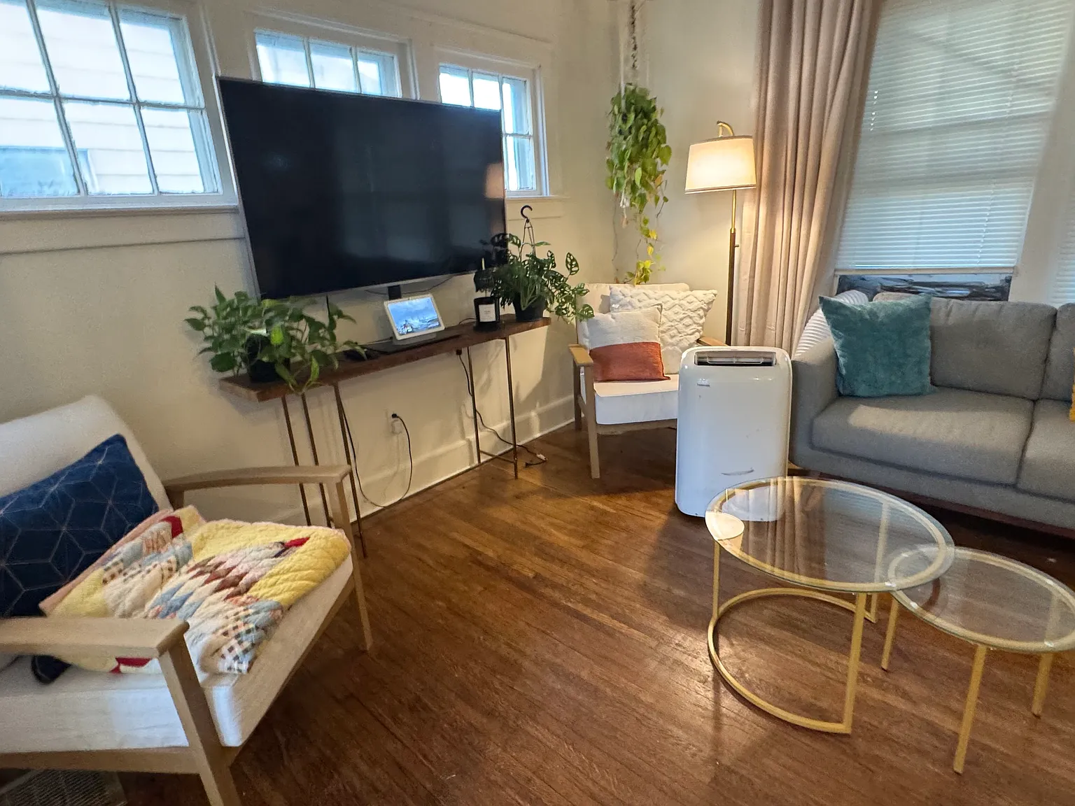 3 bed, 1200 sqft, $1,295 — Photo 4