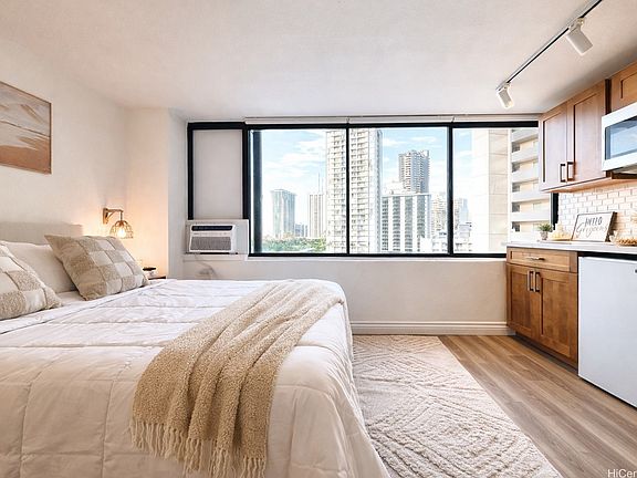 3rd image of 444 Niu St APT 904