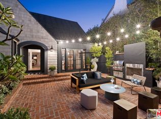 225 Mabery Rd, Santa Monica, CA 90402