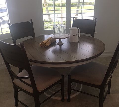 Eat-in Kitchen area