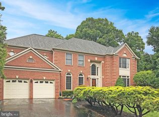 9735 Middleton Ridge Rd, Vienna, VA 22182