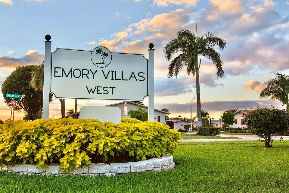 1st image of 2781 Emory Dr W APT E