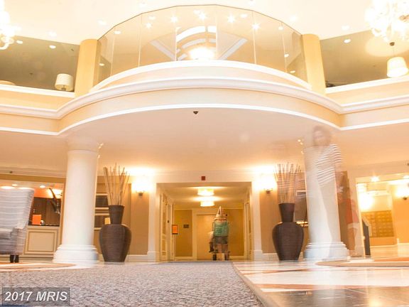 4th image of 10101 Grosvenor Pl APT 1512