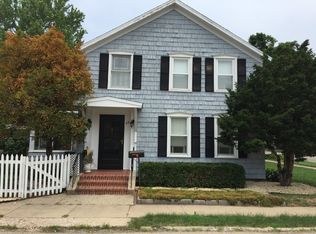 23 E Putnam St, Princeton, IL 61356