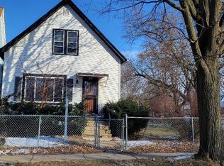 3304 N 12th St, Milwaukee, WI 53206