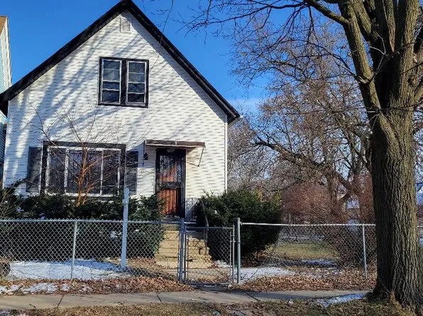3304 North 12th STREET, Milwaukee, WI 53206