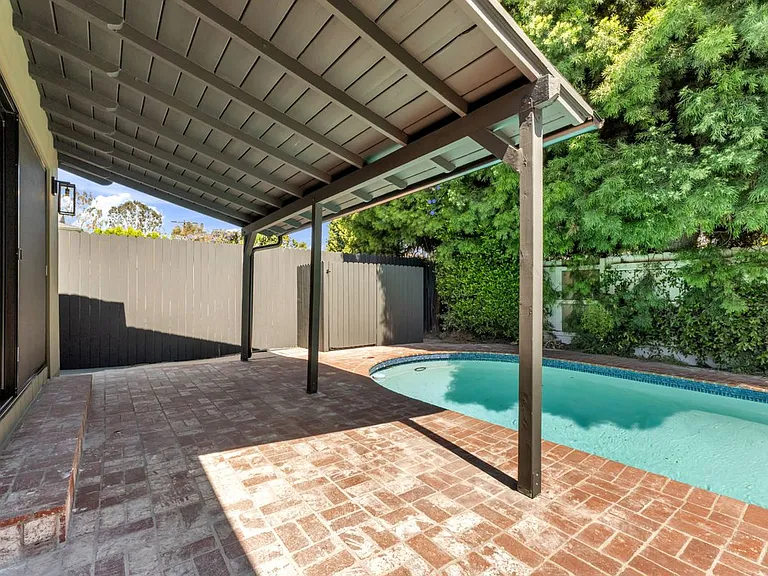 4316 Bellaire Ave — Photo 46